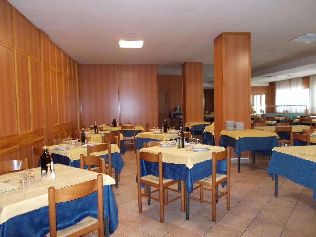 Hotel Holidays Roccaraso Exterior foto